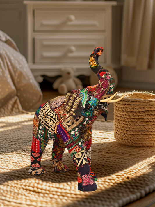 BIP - ELEPHANT STANDING