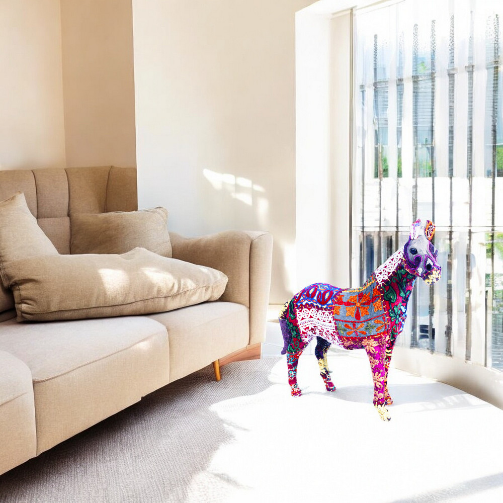 BIP - STANDING HORSE